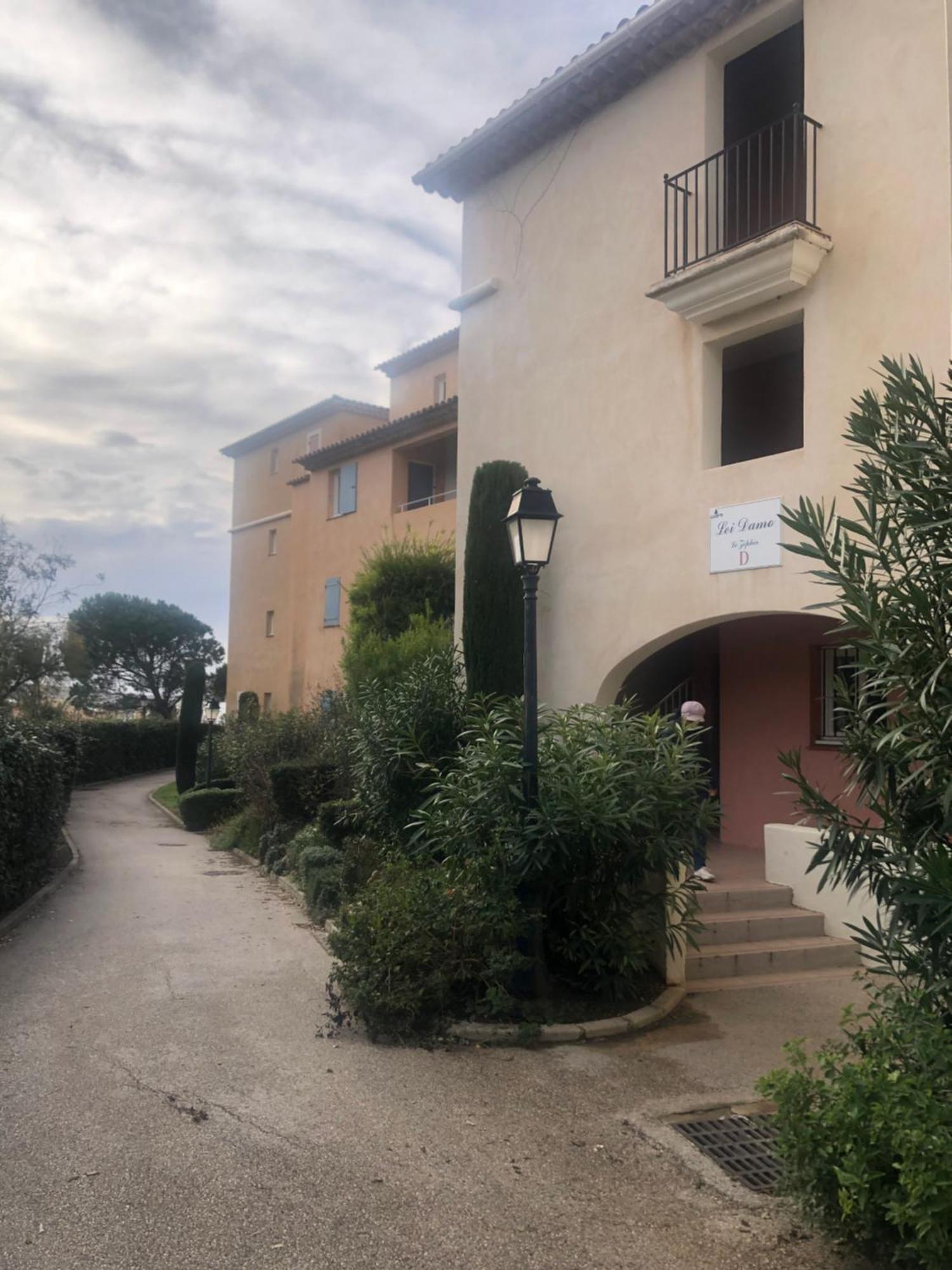 Duplex vue mer- Six-fours-les-plages Extérieur photo